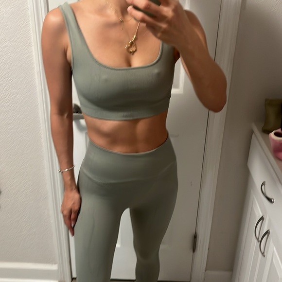 Set Active Set - Sage - Small - Picture 2 of 7